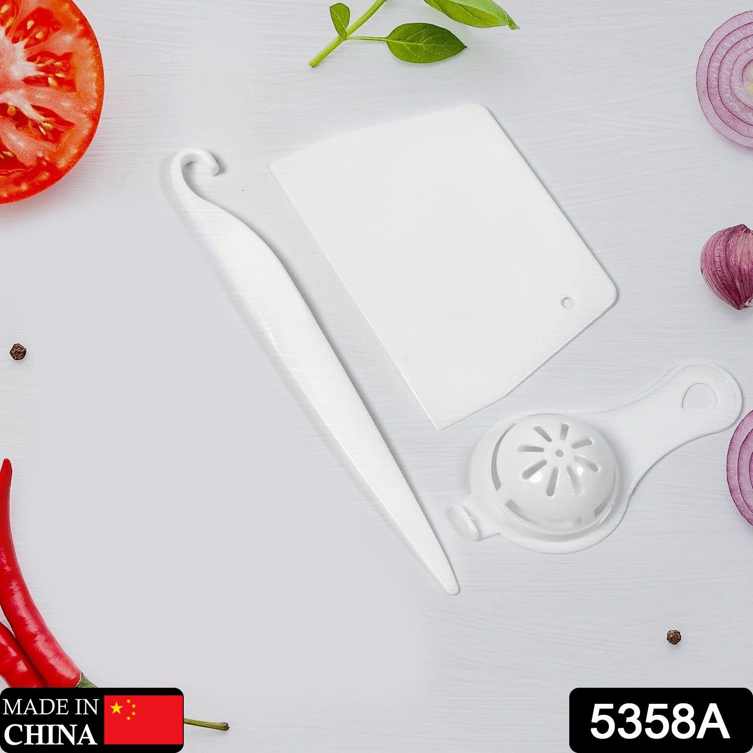 Wukusy 3-piece cake making and decorating tools combo for home, kitchen, and bakery use, including spatulas and piping tips.