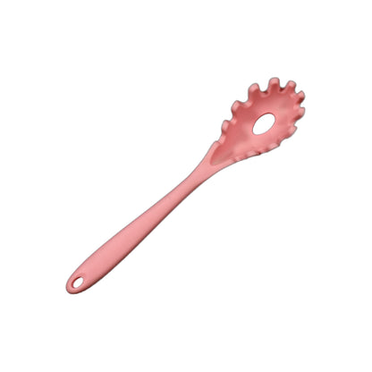 Wukusy 5425 silicone pasta fork with non-slip handle, high-temperature resistant spaghetti strainer and serving spoon for kitchen use.