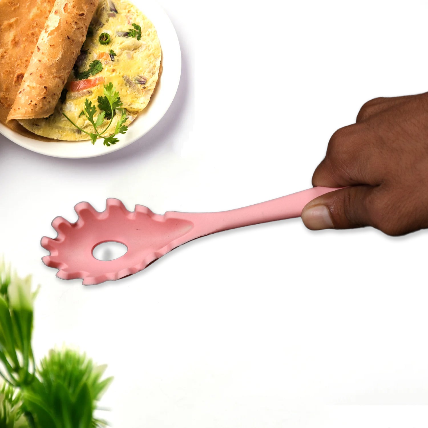 Wukusy silicone pasta fork and strainer spoon, high-temperature resistant, non-slip handle, designed for safe, easy spaghetti serving.