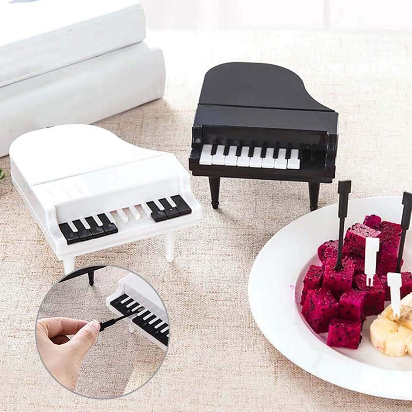 Wukusy 10-piece set of creative piano-shaped fruit forks for dessert and snack picking, kitchen dining tools.