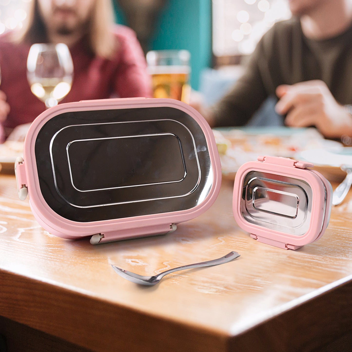 Wukusy Miracle Carry Lunch Box set with 2 microwave-safe, 400ml compartments and insulated bag for home and kitchen use.