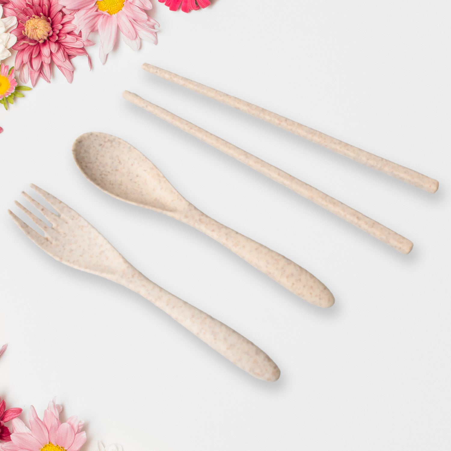 Wukusy 6-piece rice bowl set with lid, handle, wheat straw material, includes fork, chopsticks, and spoon for soup and salads.