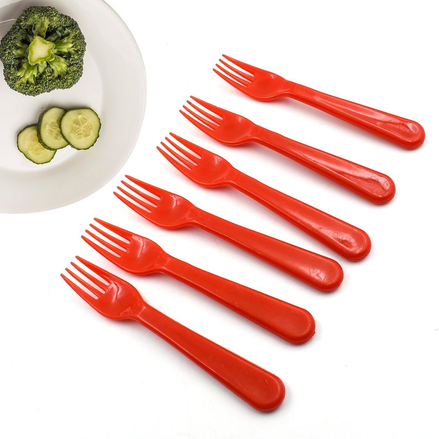 Wukusy 6-piece plastic fork and spoon set including fruit, vegetable, salad, and dessert utensils for home use
