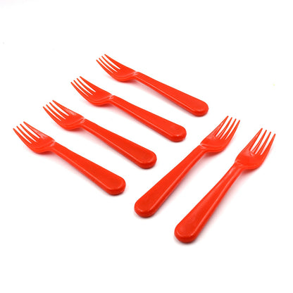 Wukusy 6-piece plastic fork and spoon set for fruit, vegetables, salads, and desserts, including baby and salad spoon options.