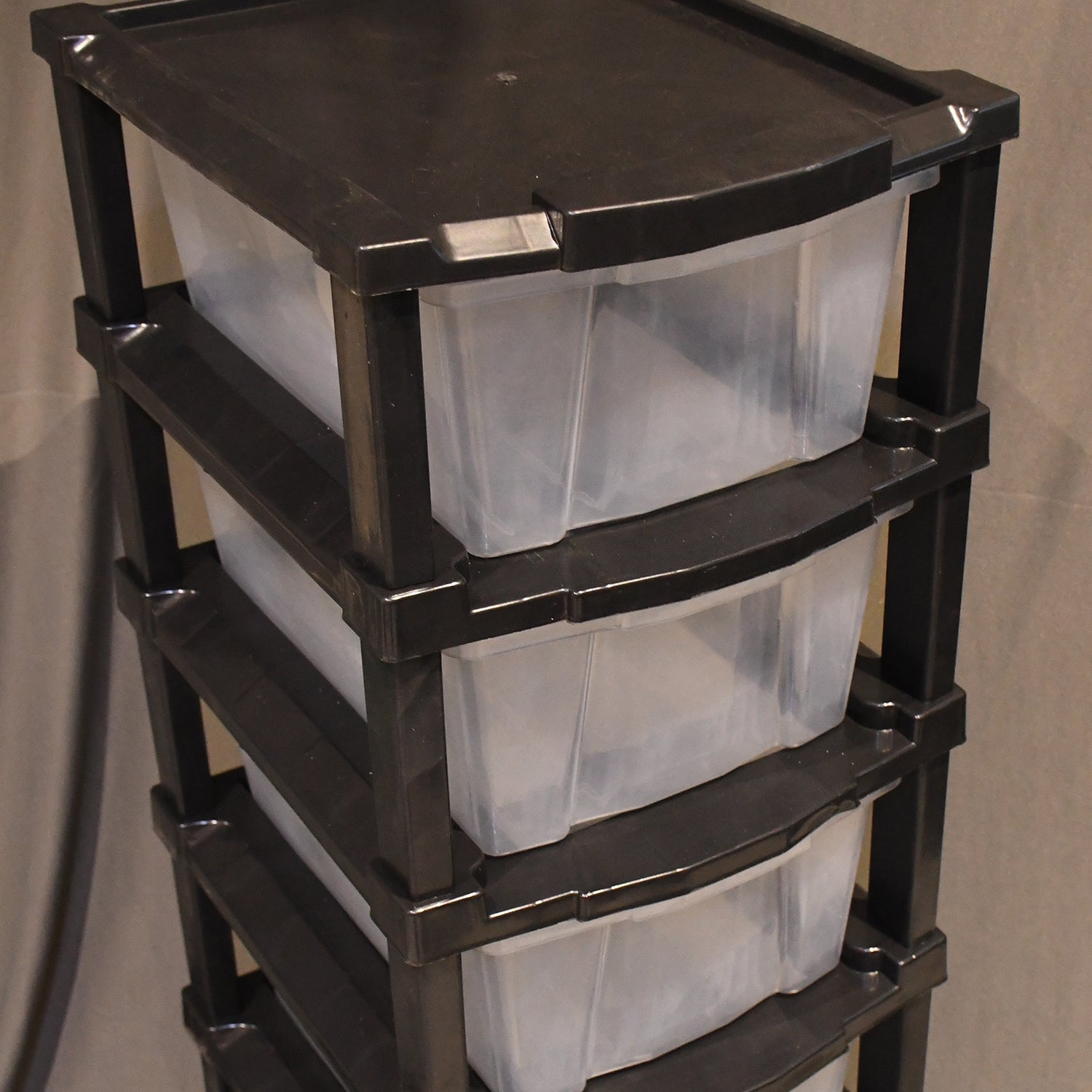 Wukusy 6-layer modular plastic drawer storage cabinet for home and kitchen organization with multiple compartments.