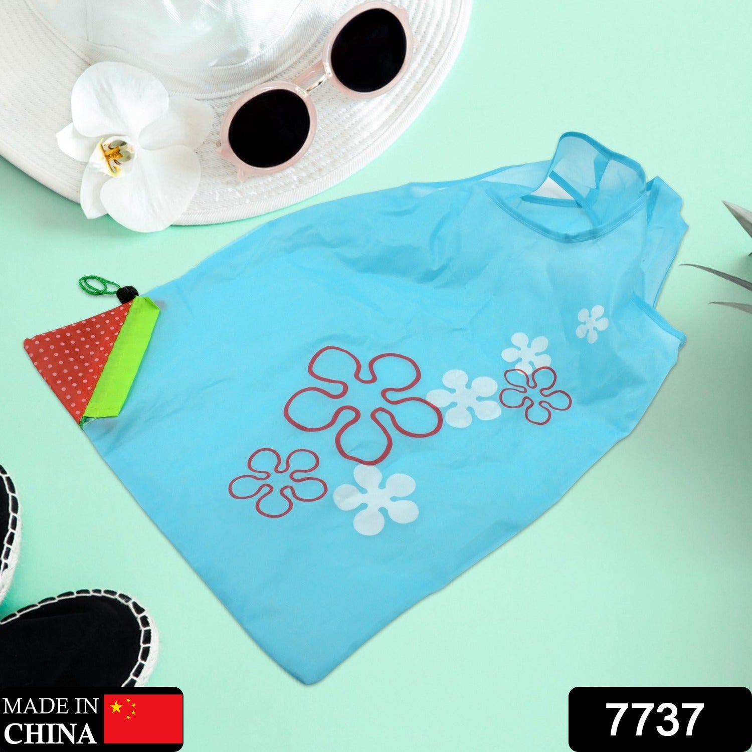 Wukusy reusable grocery bags with handles, foldable and washable shopping bags for home and kitchen use.
