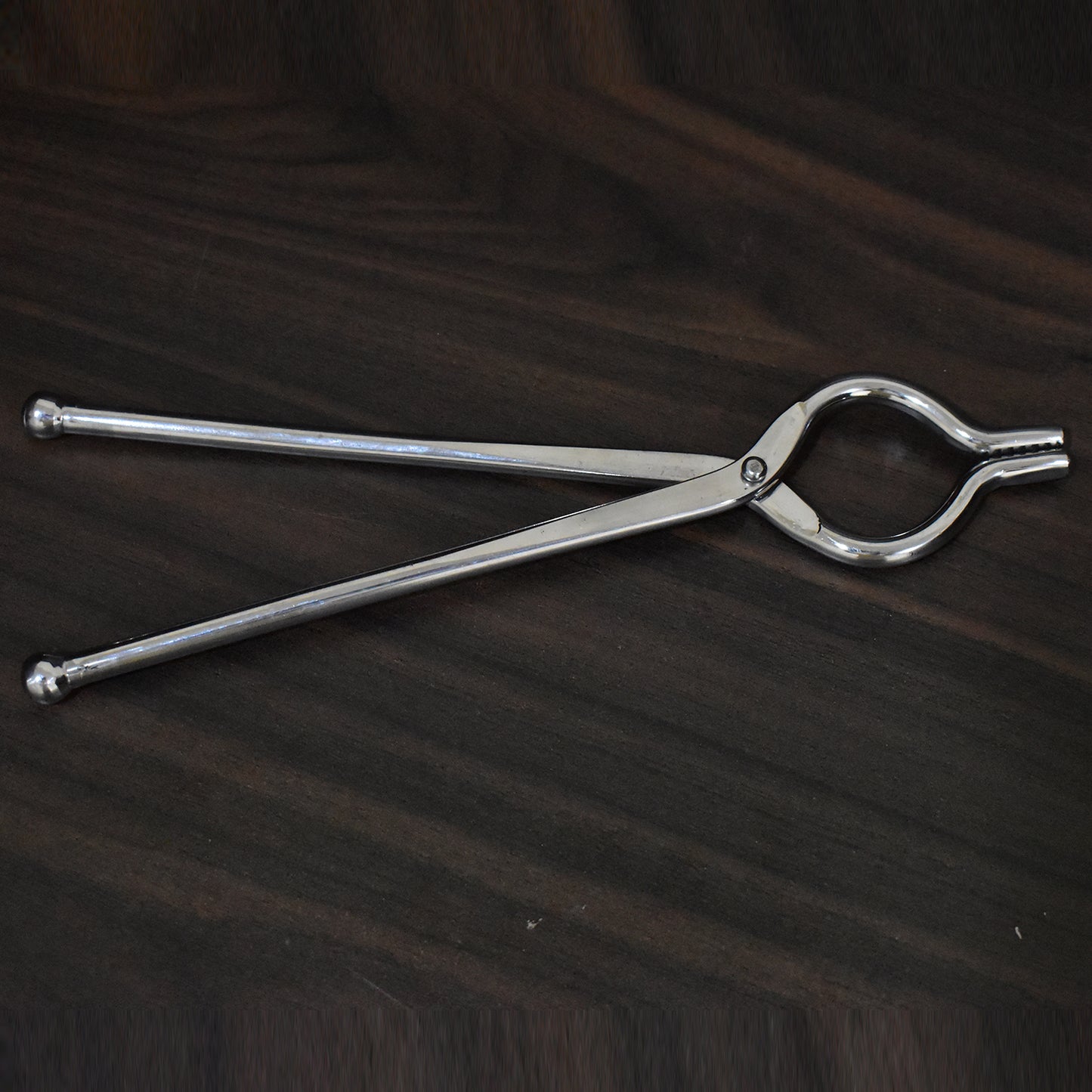 Wukusy stainless steel utensil holder with compact design, ideal for organizing kitchen tools and enhancing smart kitchen storage.