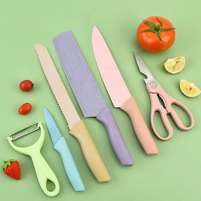 Wukusy 6-piece forged kitchen knife set with box, including various knives displayed inside a professional storage box.