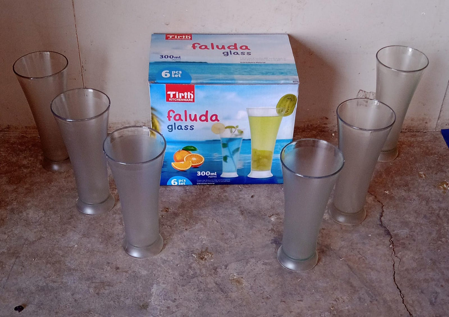 Set of 6 transparent Wukusy water glasses for Faluda ice cream and juice, 300 ml stylish drinking glasses for home use.