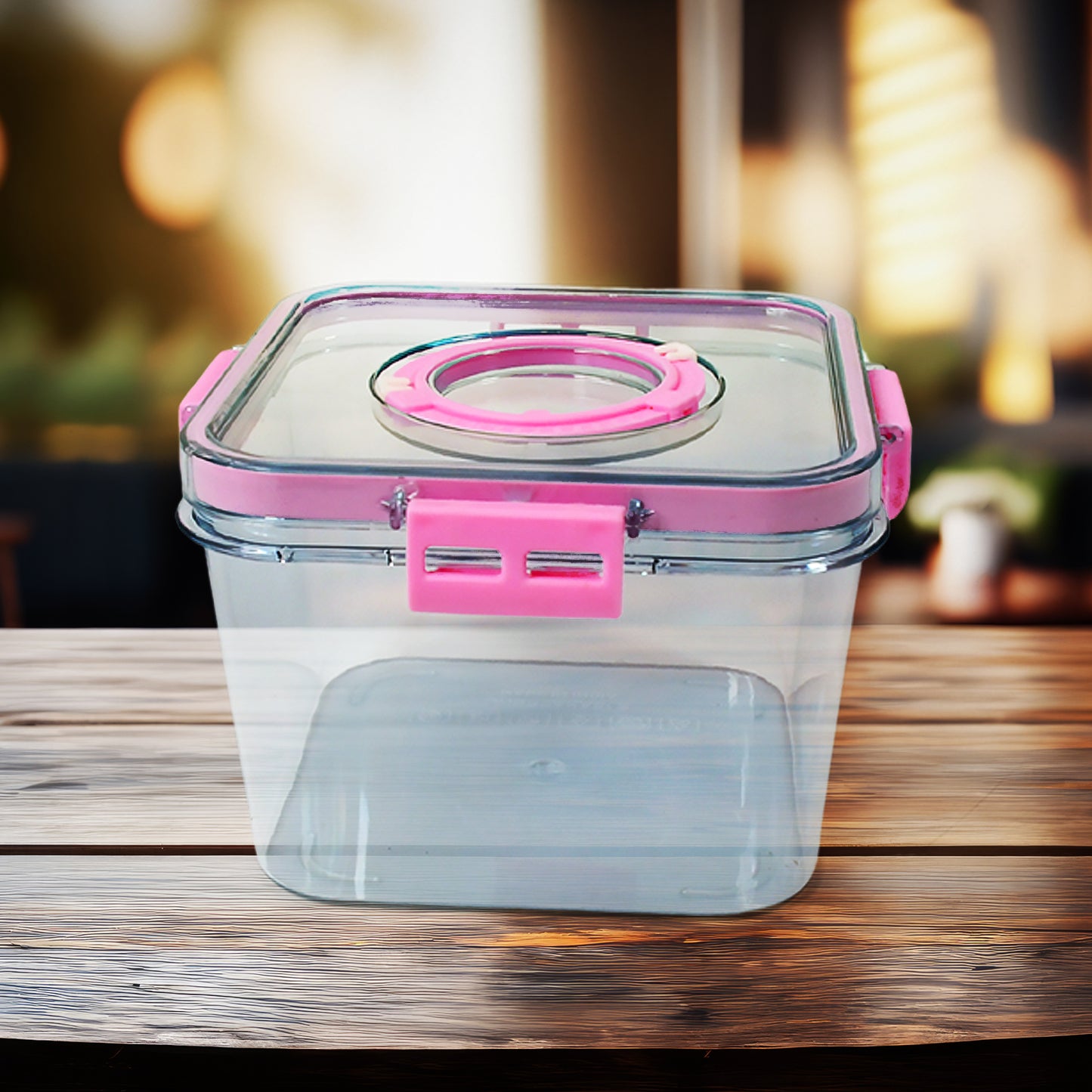 Clear plastic food storage container with lid, 1400ml, washable, ideal for refrigerator storage of fruits and leftovers.