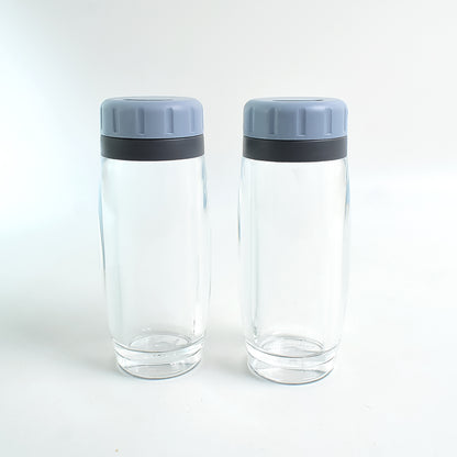 Wukusy Apex acrylic salt and pepper shaker set of 2 for home and kitchen, clear acrylic with black caps, modern design