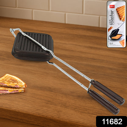 Wukusy Apex heavy gauge aluminium grill sandwich toaster for home and kitchen use, showing the appliance with handles and grilling plates.