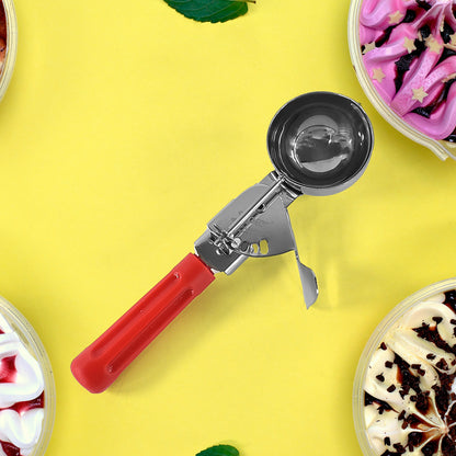 Wukusy Apex ice cream scoop with 70ml stainless steel head and ergonomic handle, perfect for home and kitchen use.