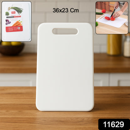 Wukusy Apex medium plastic chopping board, 36.23 cm, suitable for home and kitchen food prep.