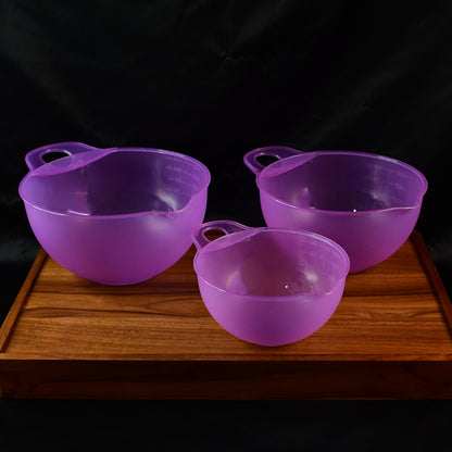 Wukusy Apex Mix Measure Prep Bowl Set with 3 stainless steel bowls for mixing, measuring, and prep in the kitchen.