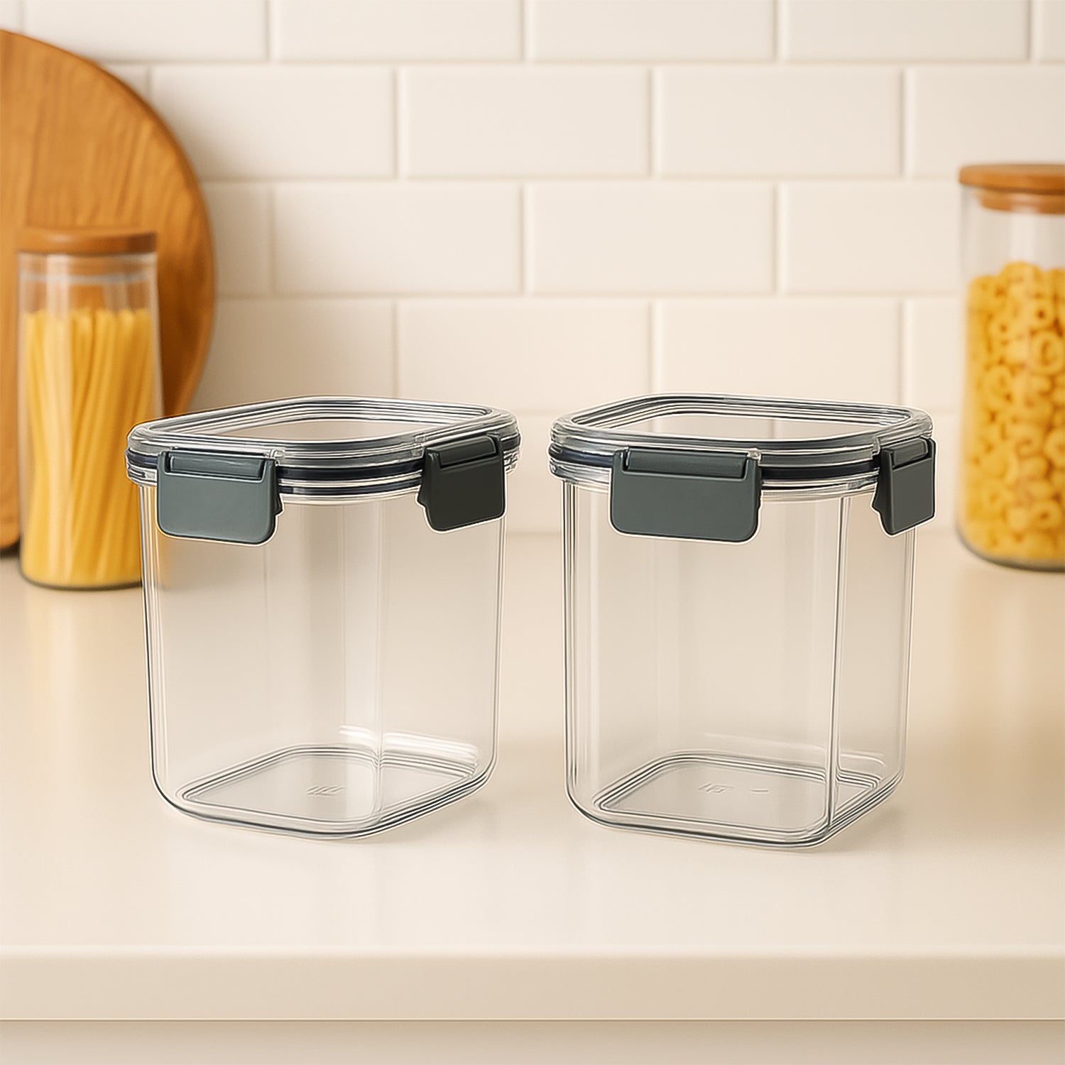 Wukusy Apex Press N Lock airtight food storage container set with two 900ml containers for kitchen organization and freshness