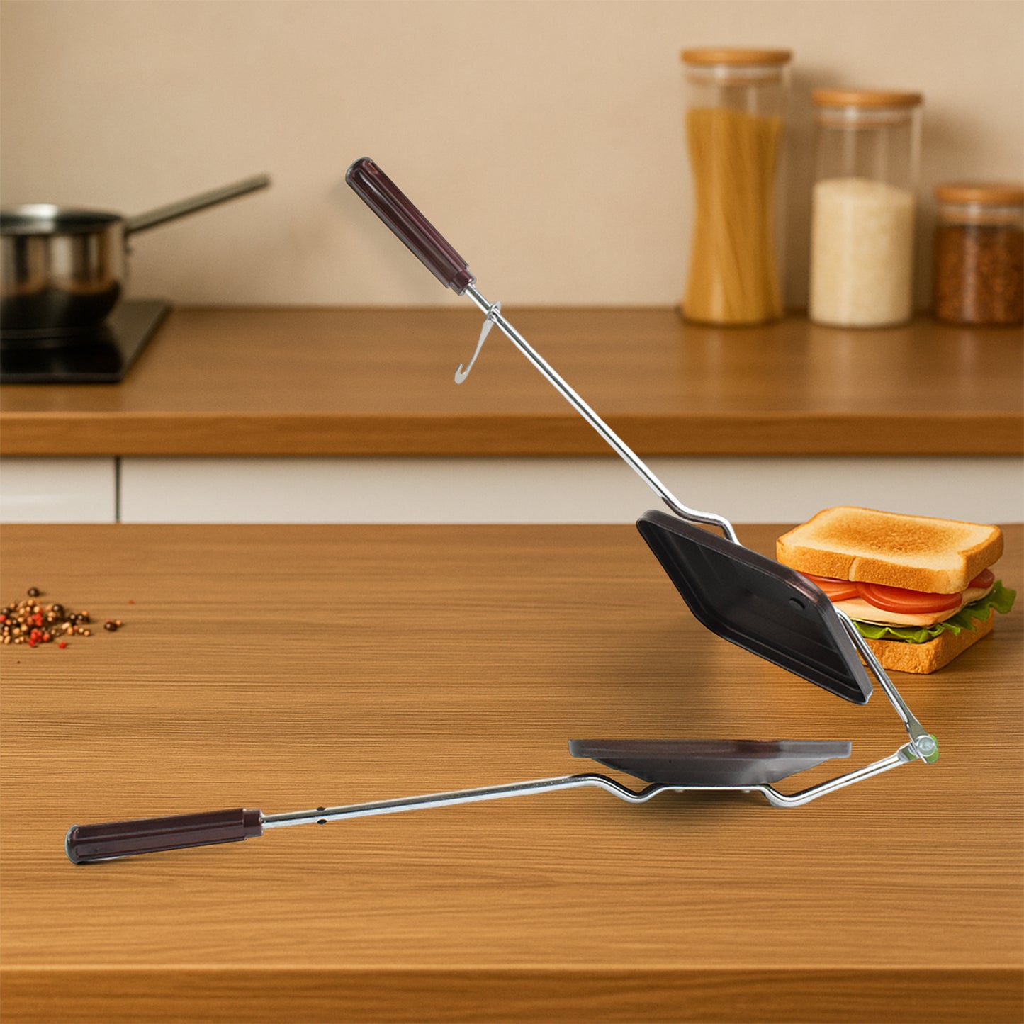 Wukusy Apex Regular non-stick flame-based sandwich toaster for home use, with crispy toasted sandwiches.