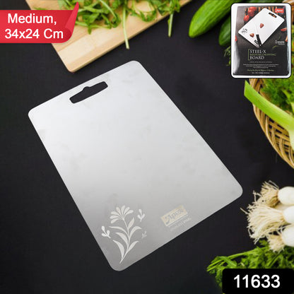 Wukusy Apex Steel-x stainless steel medium chopping board for home and kitchen use, durable and easy to clean.