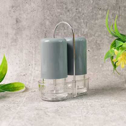 Wukusy Apex Victory salt and pepper dispenser set, 2 acrylic shakers with clear containers for kitchen seasoning storage.
