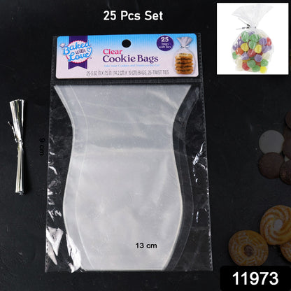 Set of 25 clear cookie bags from Wukusy, flat treat gift bags for home and kitchen use, perfect for packaging baked goods.