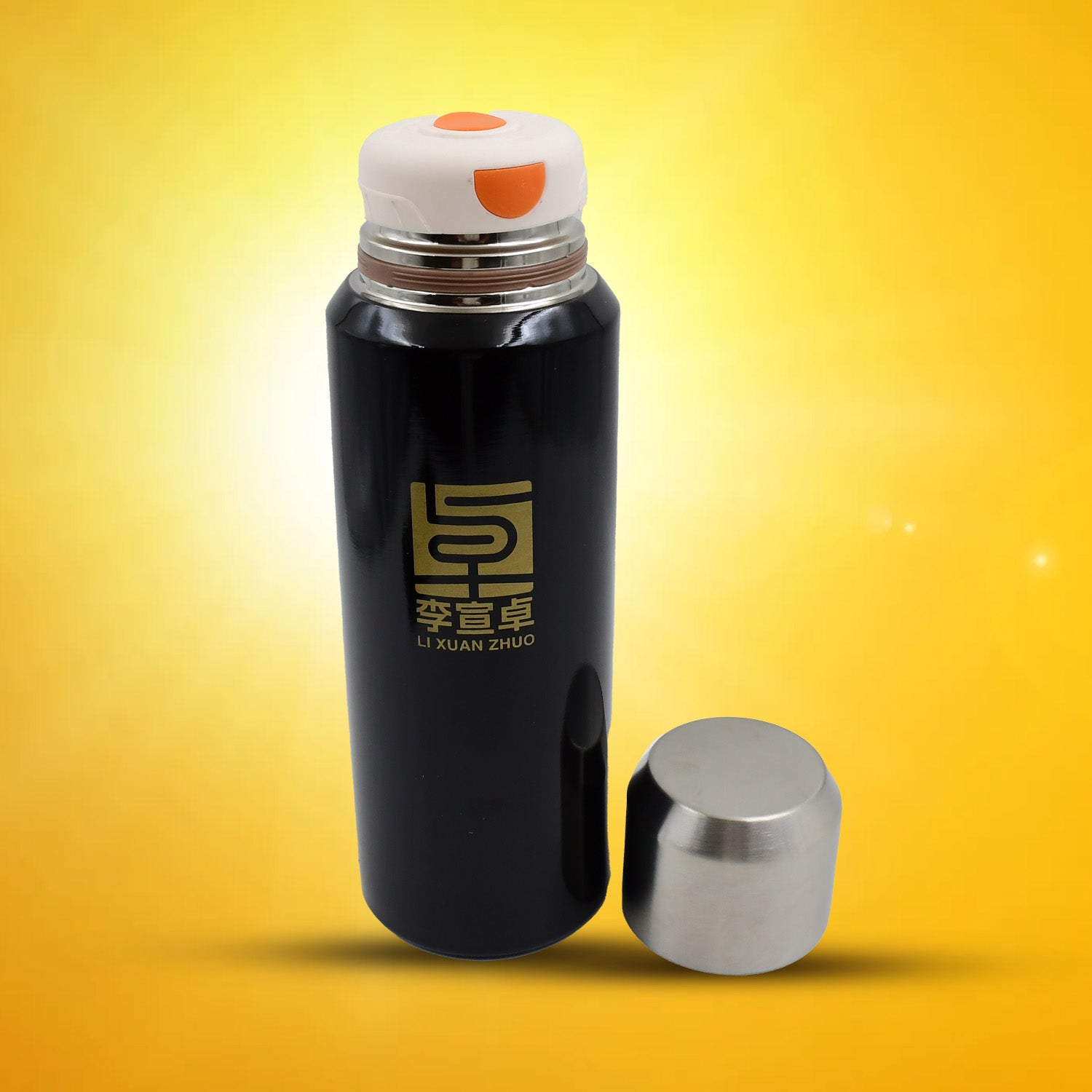 Wukusy double-walled insulated thermal bottle holds 600ml hot or cold water, tea, or coffee, with a sleek stainless steel design.