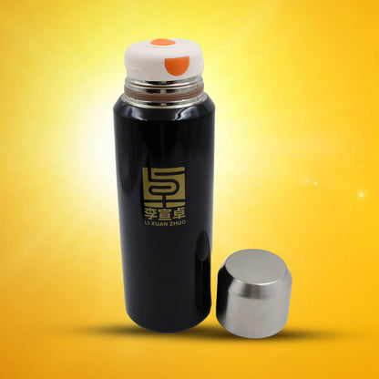 Wukusy double-walled insulated thermal bottle holds 600ml hot or cold water, tea, or coffee, with a sleek stainless steel design.