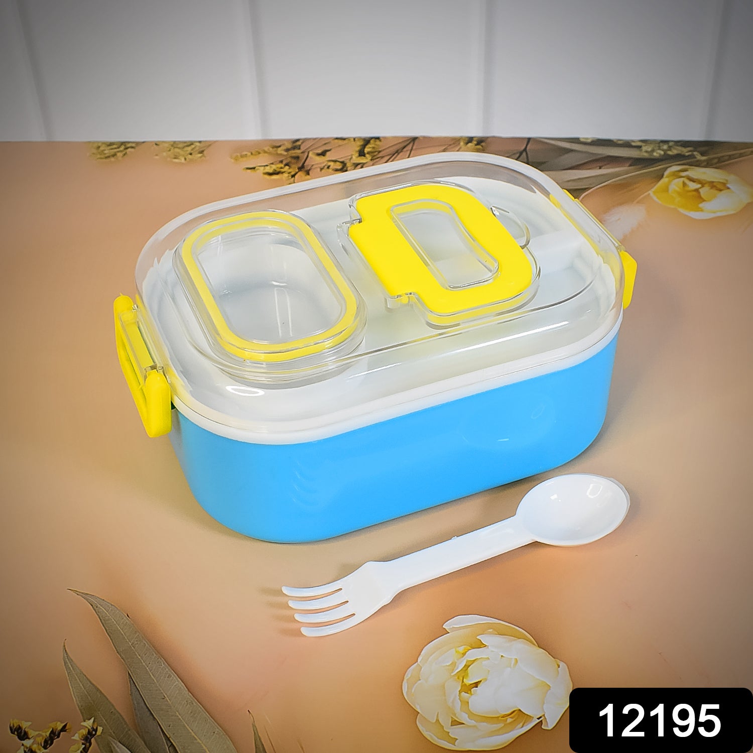Wukusy durable plastic kids' lunch box with a 2-in-1 spoon and fork, designed for children’s lunch and snack storage.