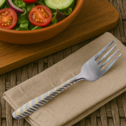 Six elegant stainless steel forks from Wukusy, perfect for home and kitchen use, with a sleek and polished design.