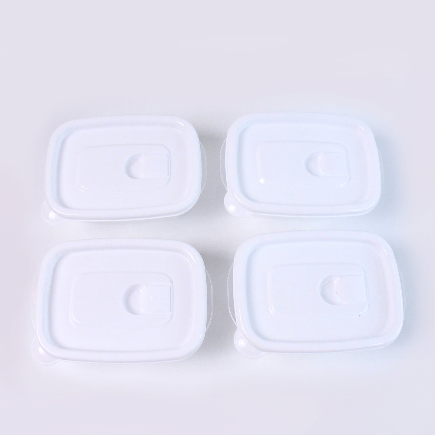 Set of four Wukusy microwave-safe food storage containers, 400ml, for kitchen organization and meal prep.