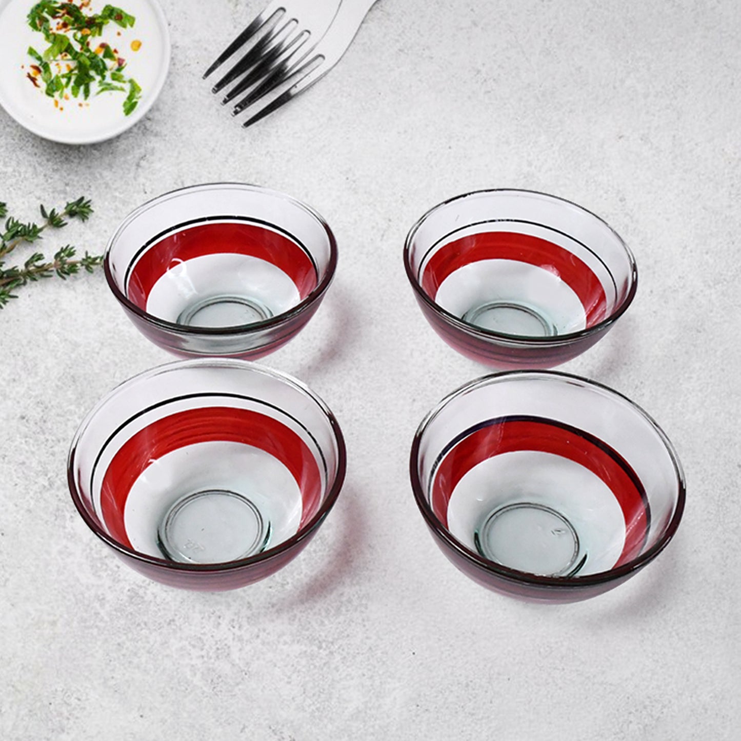 Set of 4 ceramic cups, 4 glass bowls, and 1 plastic plate from Wukusy, ideal for home kitchen use.