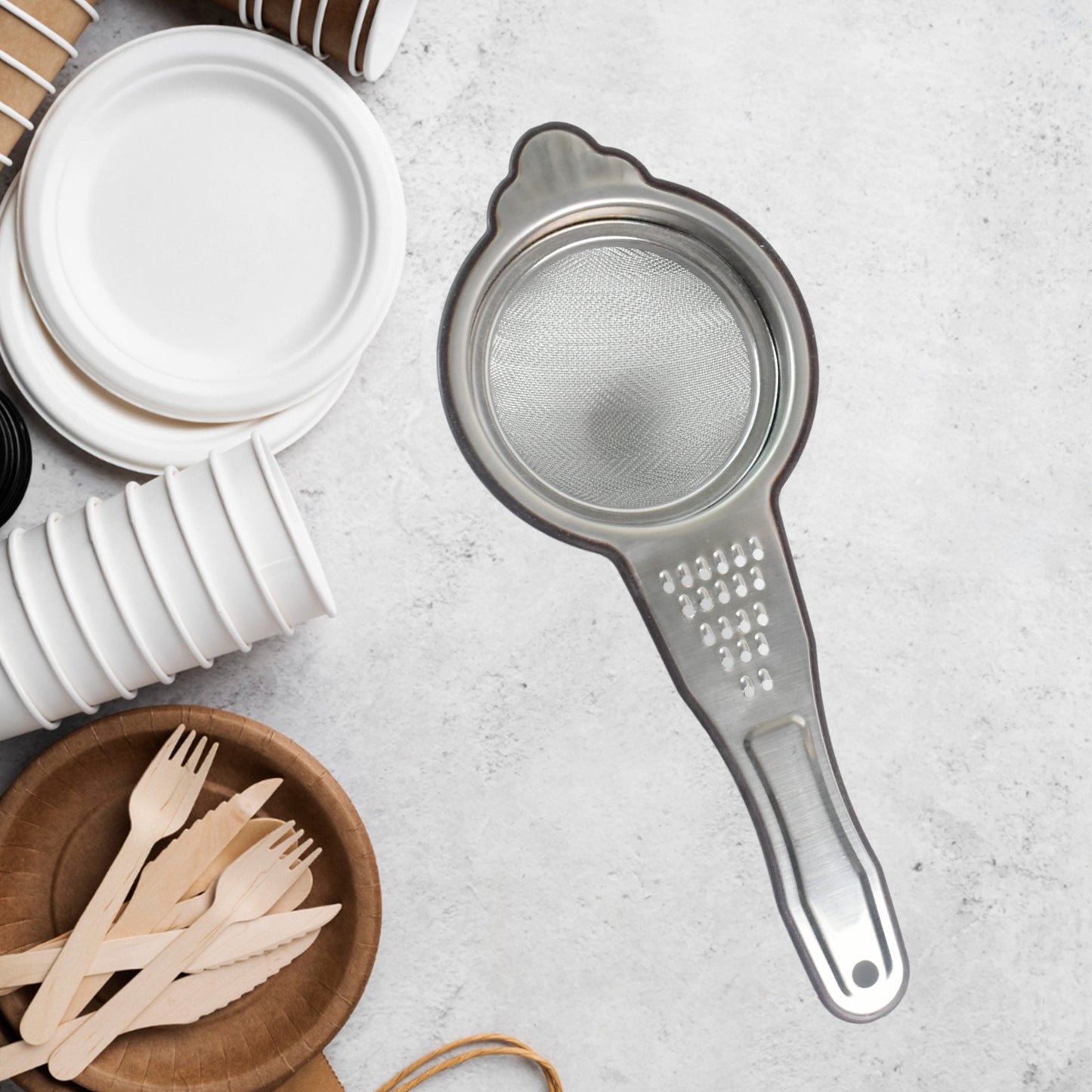 Wukusy heavy-duty stainless steel fine mesh tea strainer for brewing loose leaf tea in home and kitchen use.