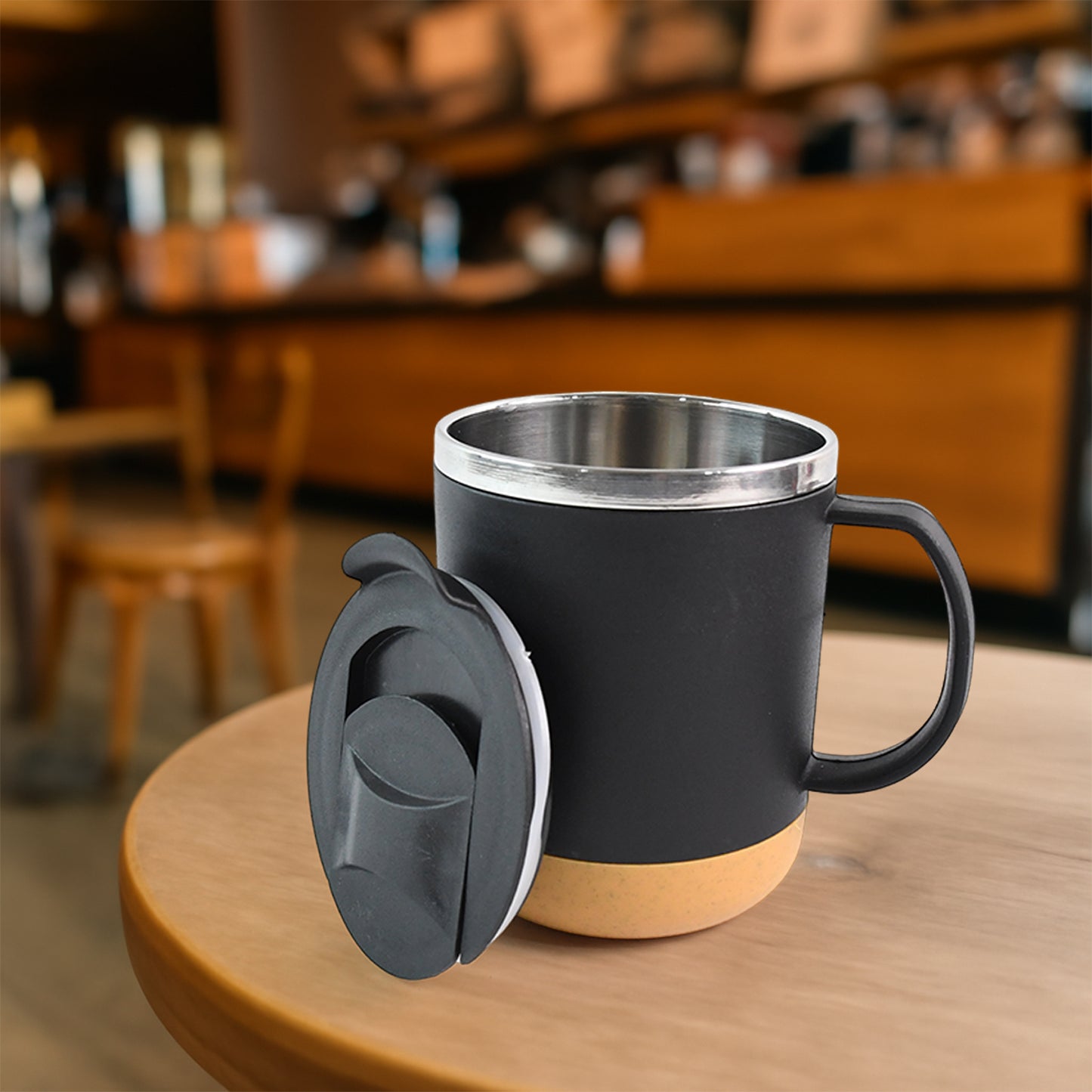 Wukusy insulated coffee mug with spill-proof lid, 450ml capacity, in black, designed for hot beverages and travel convenience.