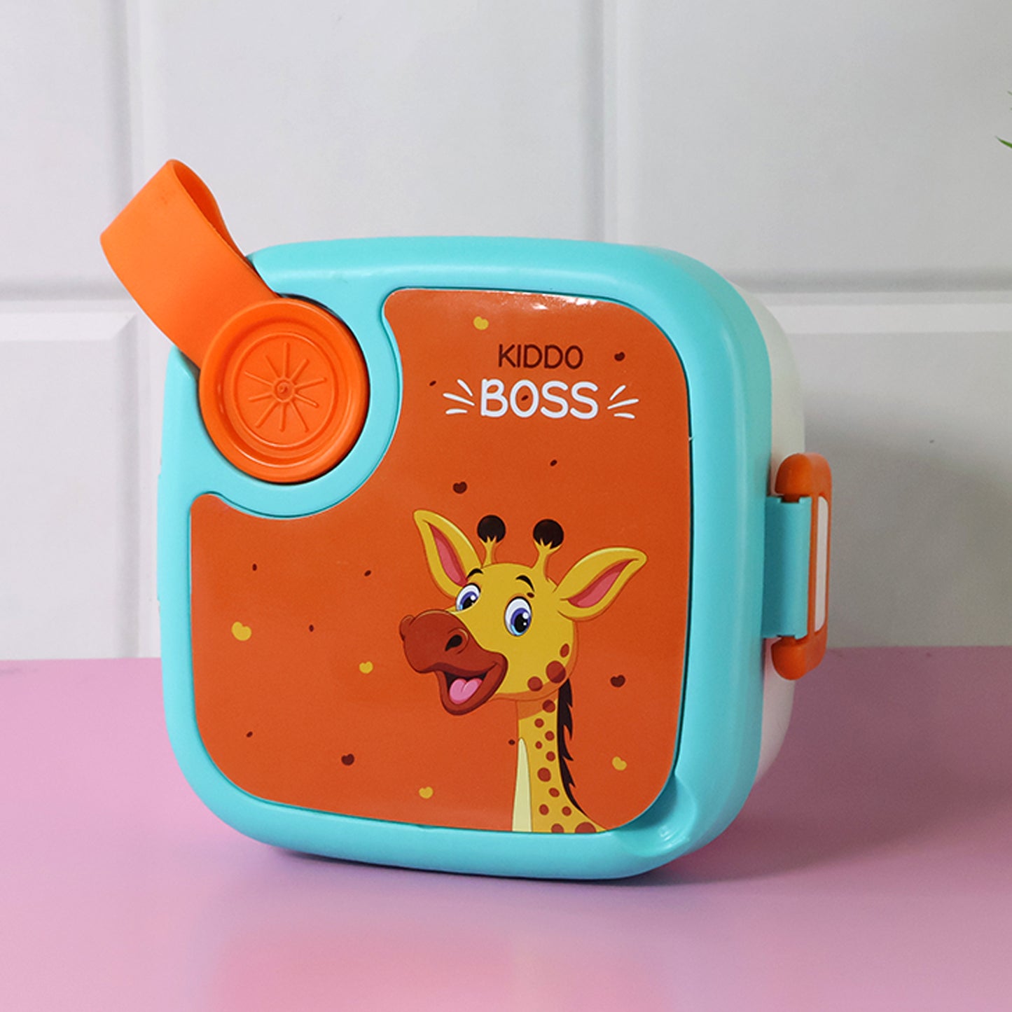 Kids cartoon lunch box set by Wukusy featuring colorful, playful character designs for children's school meals.