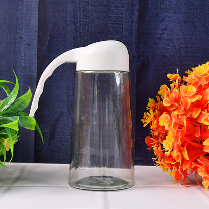 Wukusy glass oil bottle dispenser with automatic opening and closing, 630ml for oil, vinegar, honey, and olive oil.