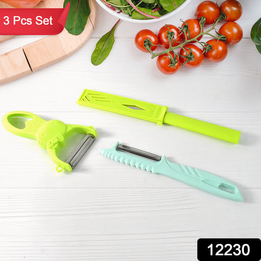 Wukusy 3-piece kitchen vegetable peelers set with ergonomic handles, ideal for peeling fruits and vegetables efficiently.