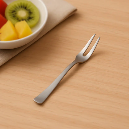Set of three Wukusy mini dessert fruit forks for serving and eating small fruit and desserts in the home and kitchen.