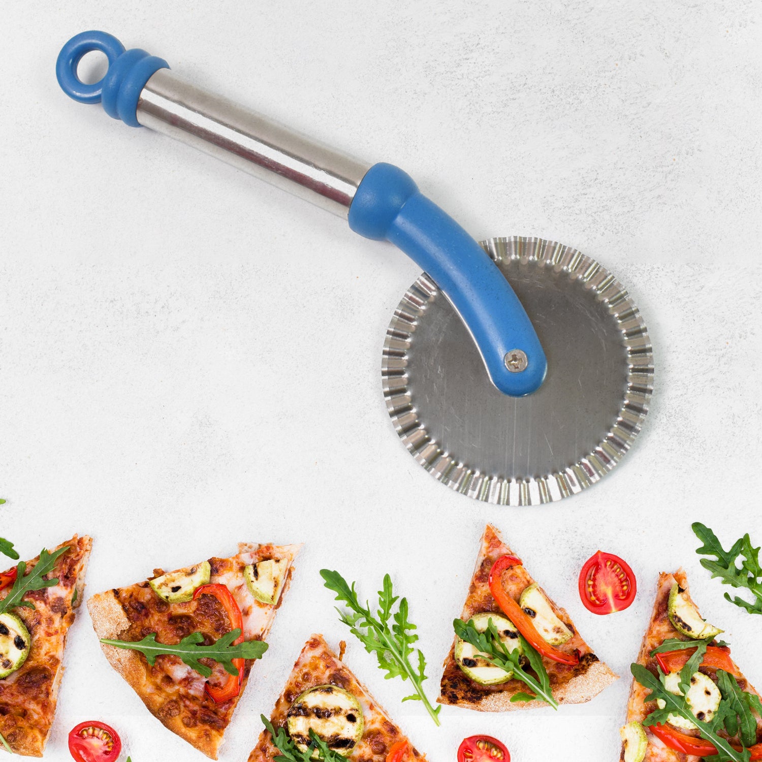 Wukusy multi-purpose curly pizza cutter and pastry cutter for sandwiches, made of durable material, perfect for home kitchen use.