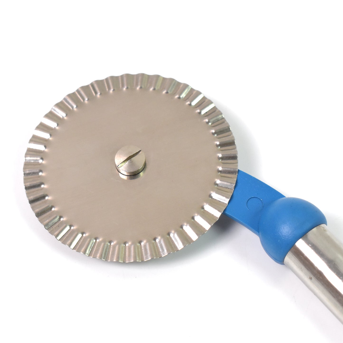 Wukusy multi-purpose curly pizza and pastry cutter for home kitchen use, designed for slicing pizzas, sandwiches, and pastries.