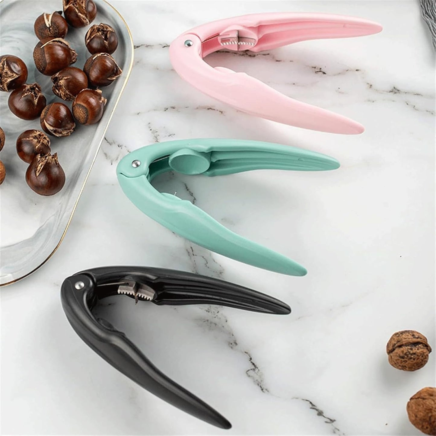 Wukusy Nutcracker Chestnut Nuts Opener Clip, kitchen tool for cracking chestnuts and nuts, compact and easy to use.