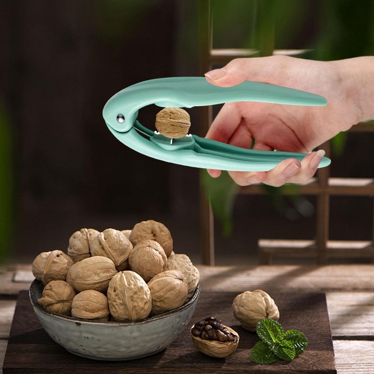 Wukusy Nutcracker Chestnut Nut Opener Clip, a compact kitchen tool for easily cracking chestnuts and nuts.