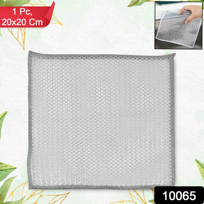 Wukusy one-sided microfiber cloth scrubber for home and kitchen, 20x20 cm, ideal for cleaning surfaces and appliances.