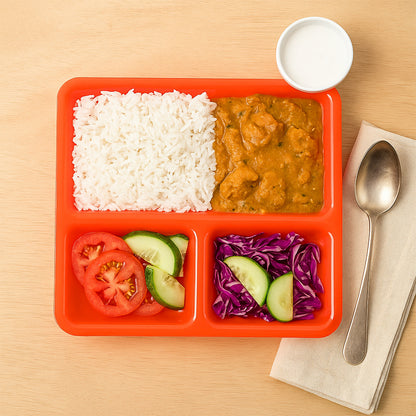 Wukusy plastic 3-compartment rectangular meal serving tray with divided sections for home and kitchen use.