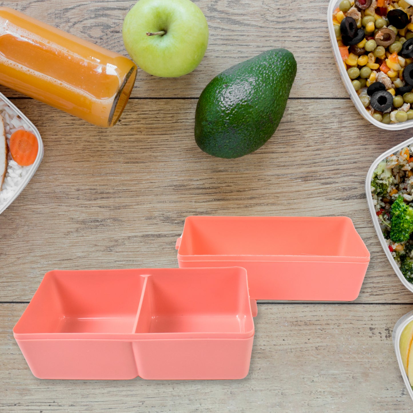 Wukusy plastic 3-layer leak-proof lunch box with three compartments, ideal for office meals, in a clear and durable design