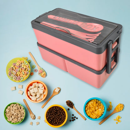 Wukusy plastic 3-layer leak-proof lunch box with three compartments, ideal for office meals and food storage.