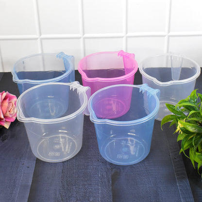 Set of five Wukusy plastic round transparent bath water mugs in mixed colors, 1200 ml capacity each for home and kitchen use.