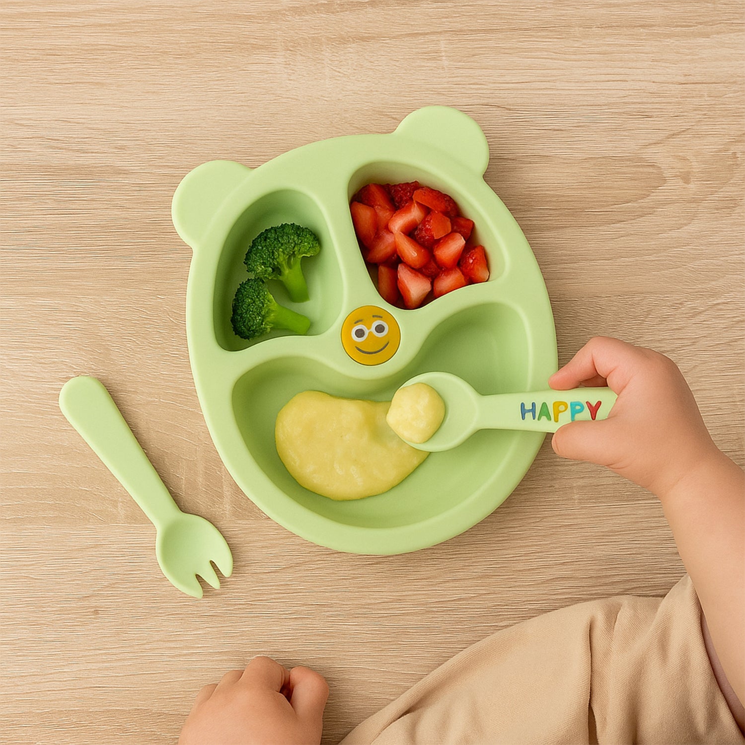 Wukusy Premium 4-piece Kids Mealtime Feeding Set including plate, bowl, cup, and utensils on a white background.