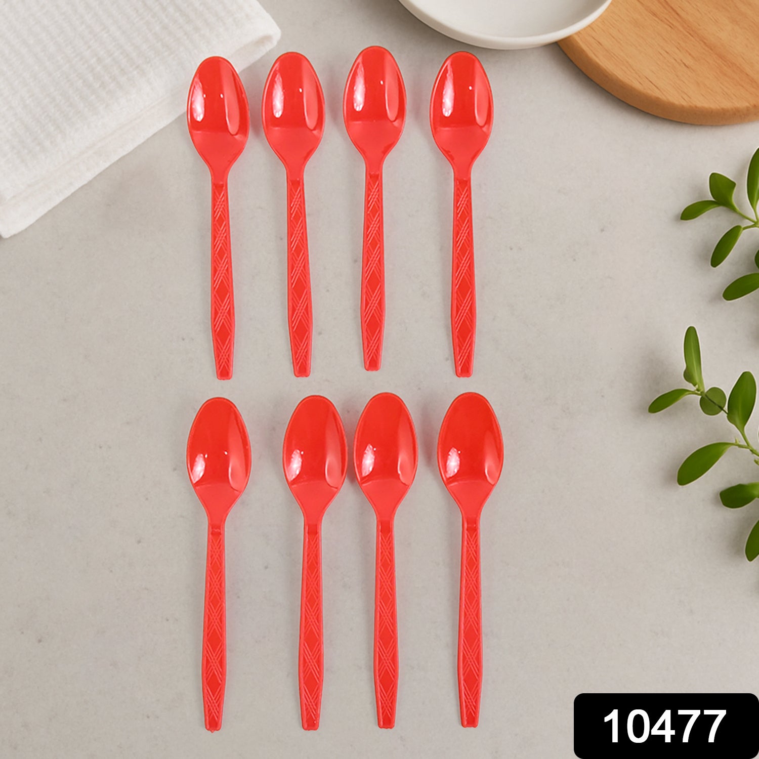 Set of 8 reusable plastic dining spoons by Wukusy, perfect for home kitchen use and eco-friendly dining.