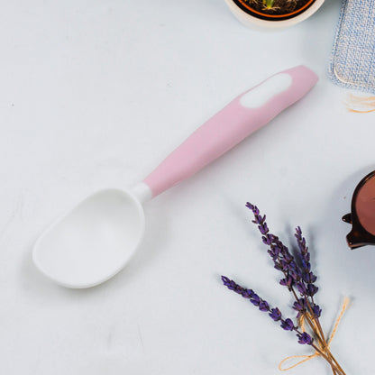 Wukusy silicone bendable kids feeding spoons and forks set with travel case, suitable for toddler self-feeding and learning.
