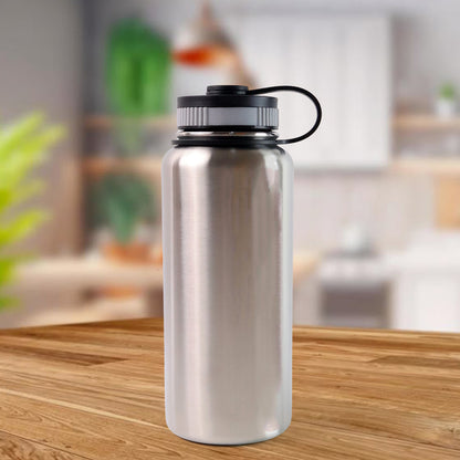 Silver Wukusy stainless steel double wall vacuum-insulated water bottle, 1000 ml, for keeping drinks hot or cold.