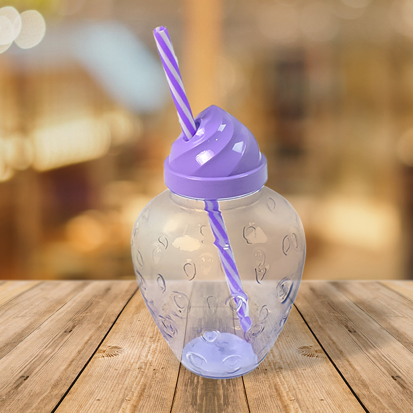 Wukusy plastic drinking cup, durable and lightweight, ideal for home use, with a clear design and easy-to-hold shape.